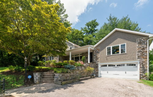 1001 Woodcircle Drive