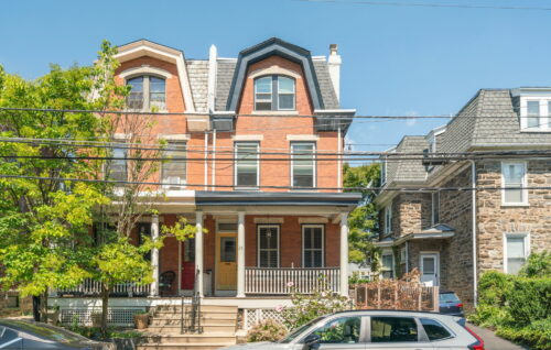 25 E Gravers Ln